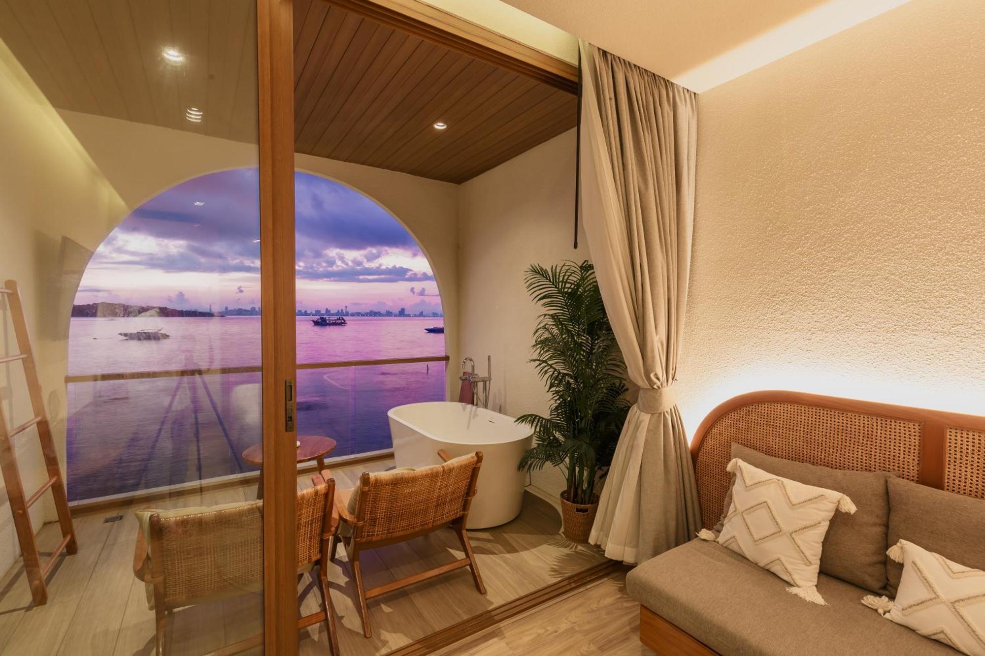 Tasana Bar And Luxury Resort Ko Lan Exterior foto